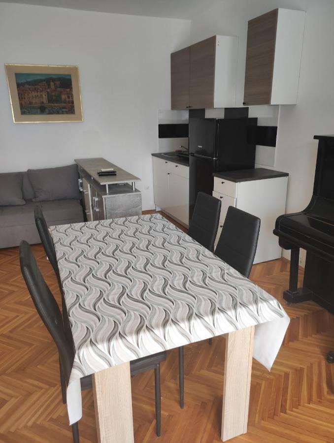 Apartmani Ketryn Crikvenica Exterior foto